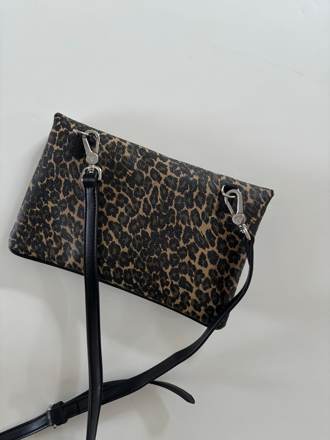 Vivienne Westwood 비비안 웨스트우드 레오파드 백 상품이미지5