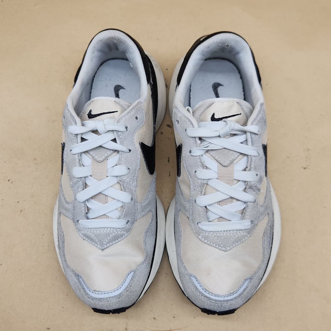 나이키 피닉스 와플 운동화245  상품이미지2