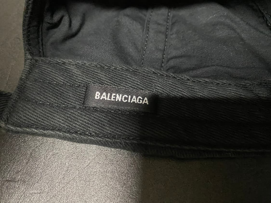 Balenciaga property cap볼캡 상품이미지7