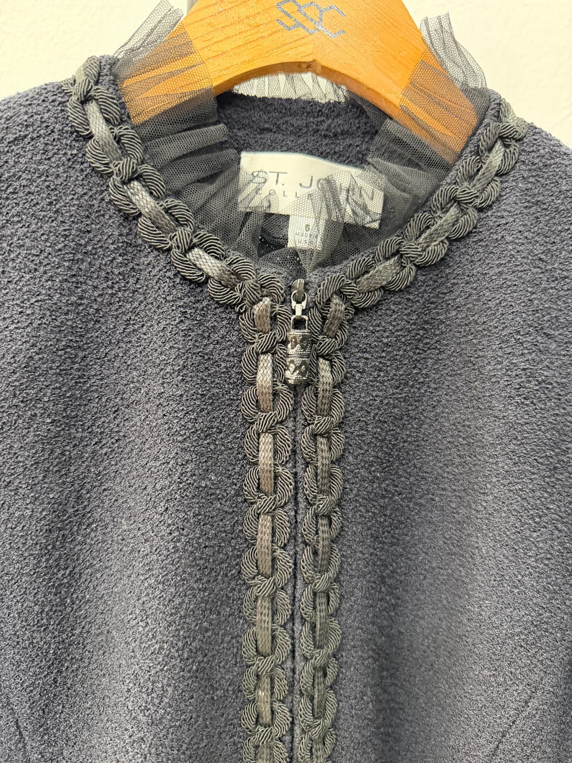 매장판정품) ST.JOHN 컬렉션 센존 블랙 트위드 자켓 6 상품이미지4