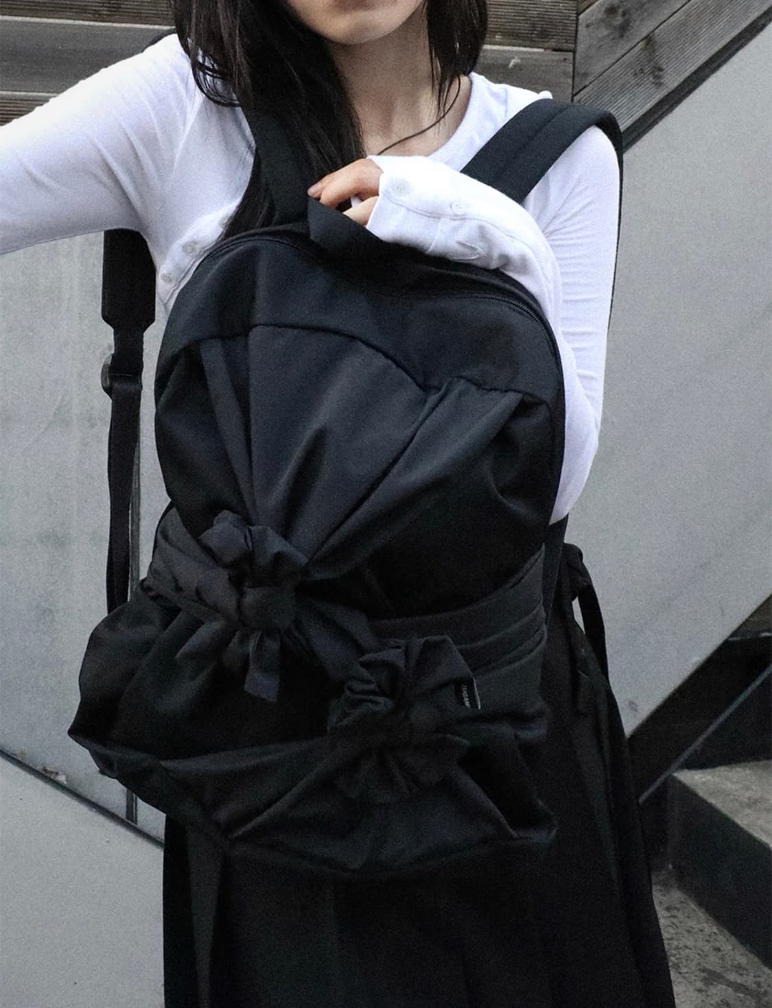 이우가마카라스 Knotted Backpack (Black) 상품이미지1