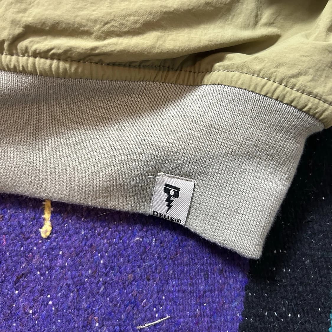  데우스 엑스 마키나  봄버 재킷 상품이미지4