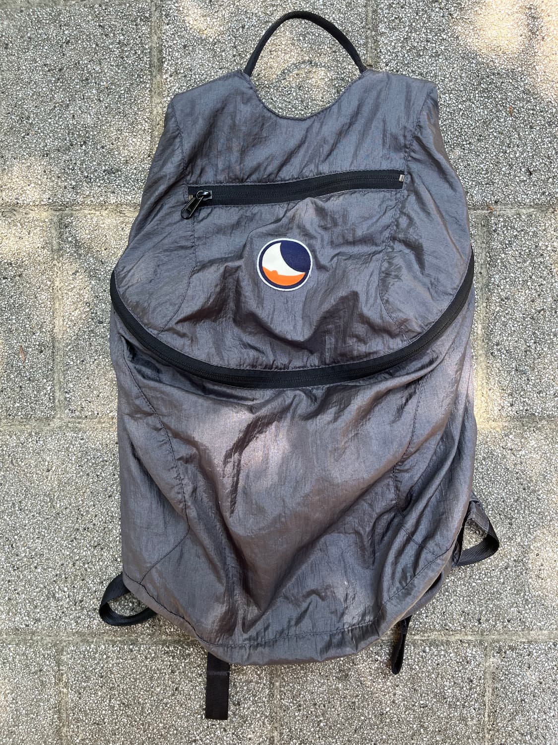 티켓투더문 백팩 그레이 25L 상품이미지1