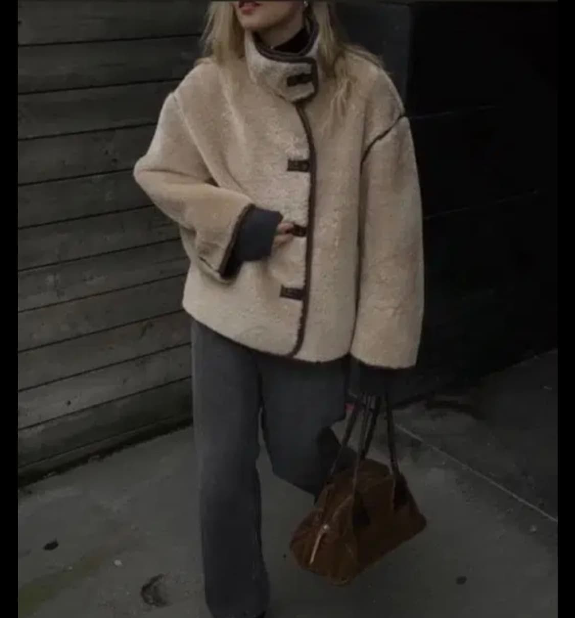 아르켓 무스탕 포퍼자켓 23년형 s사이즈  상품이미지2