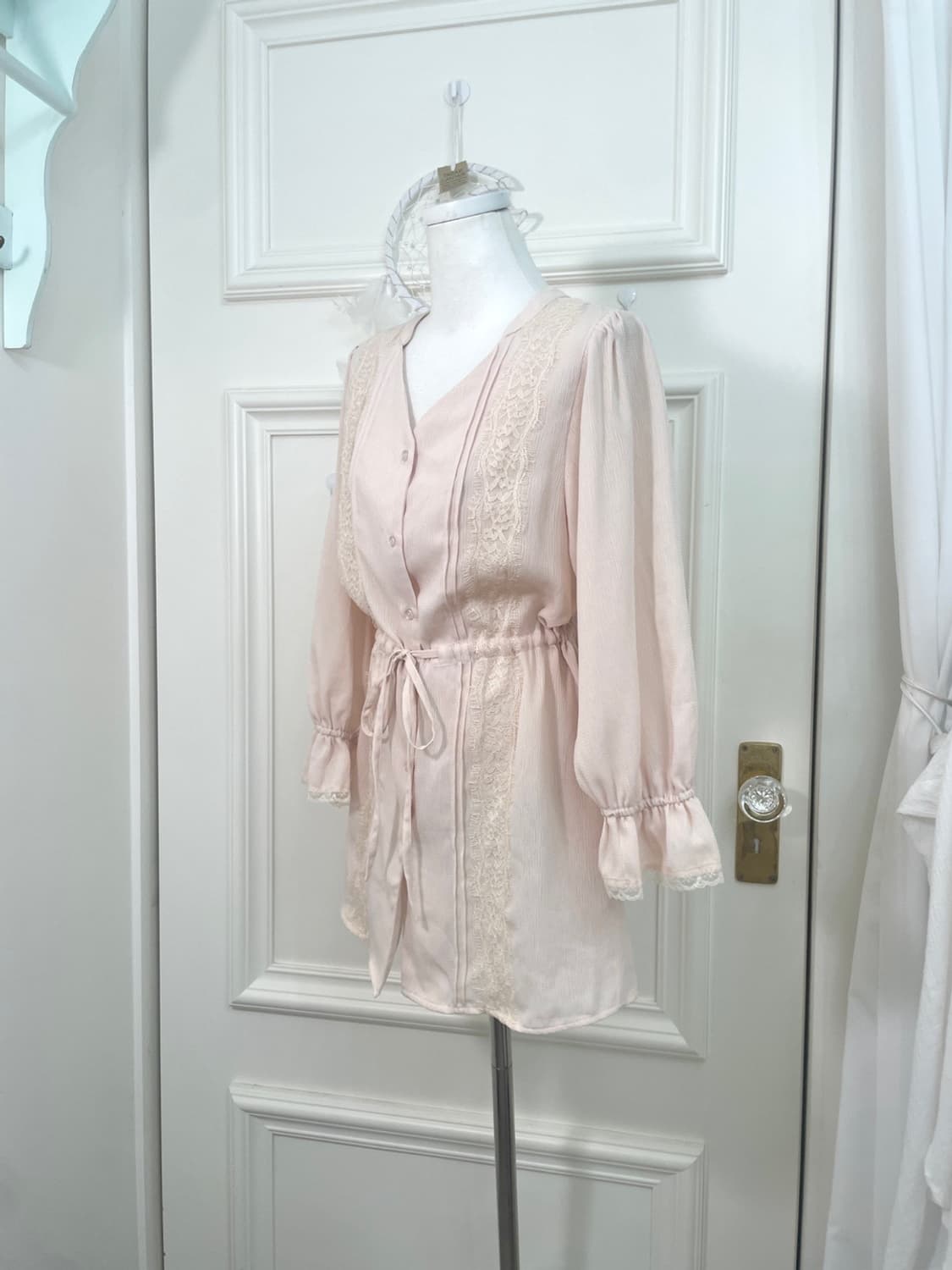 coralpink lace trim waist shirring blous 상품이미지2