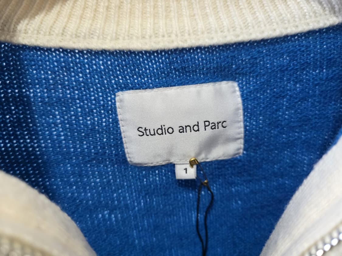 배색반집업 니트 상품이미지7