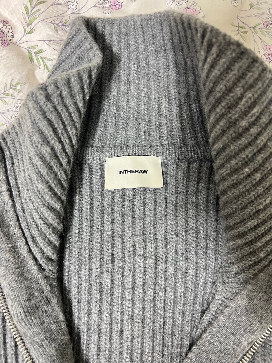 인더로우 하프 집업 니트 그레이 1사이즈 상품이미지2