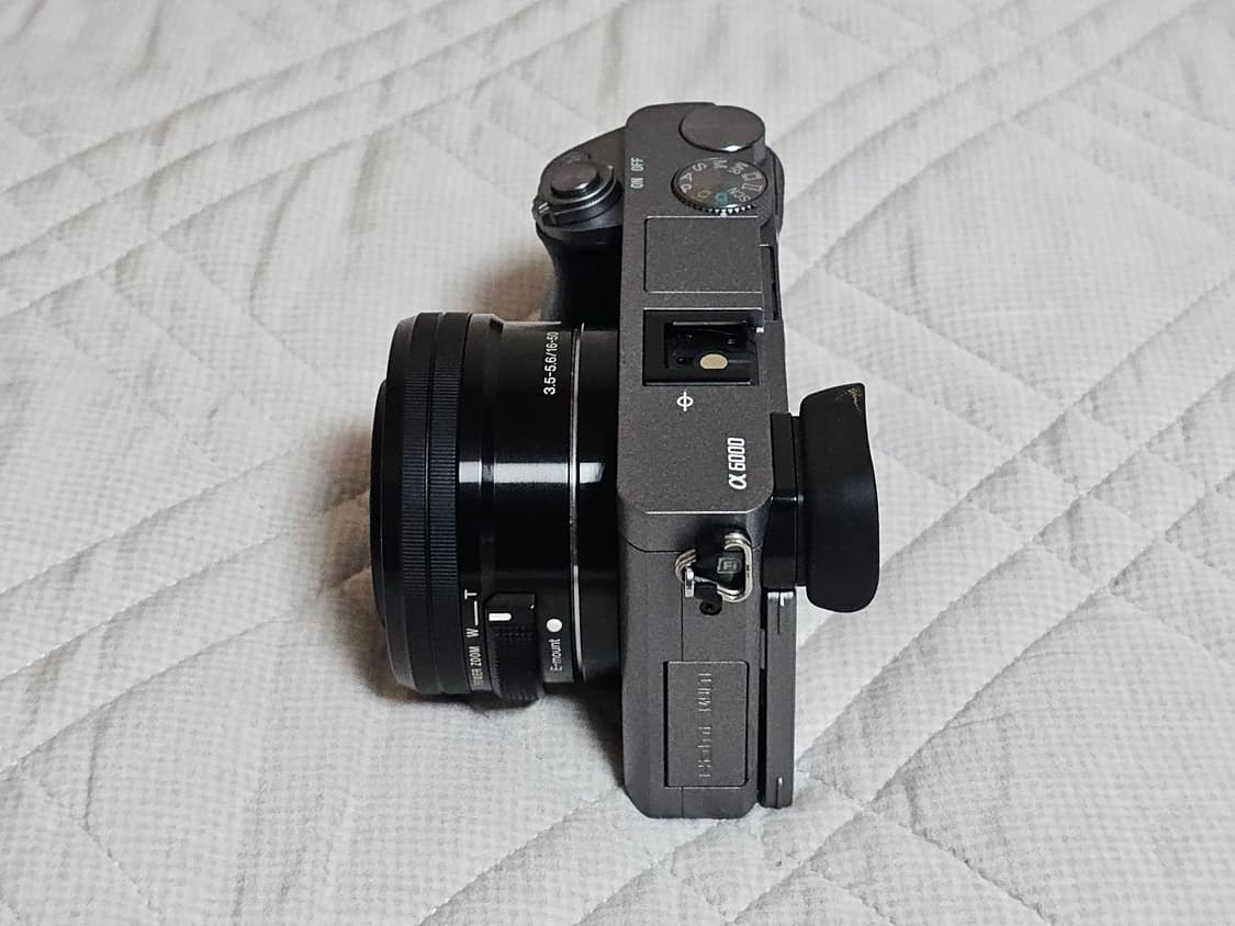 소니 A6000 미러리스 카메라 2렌즈 세트 상품이미지5