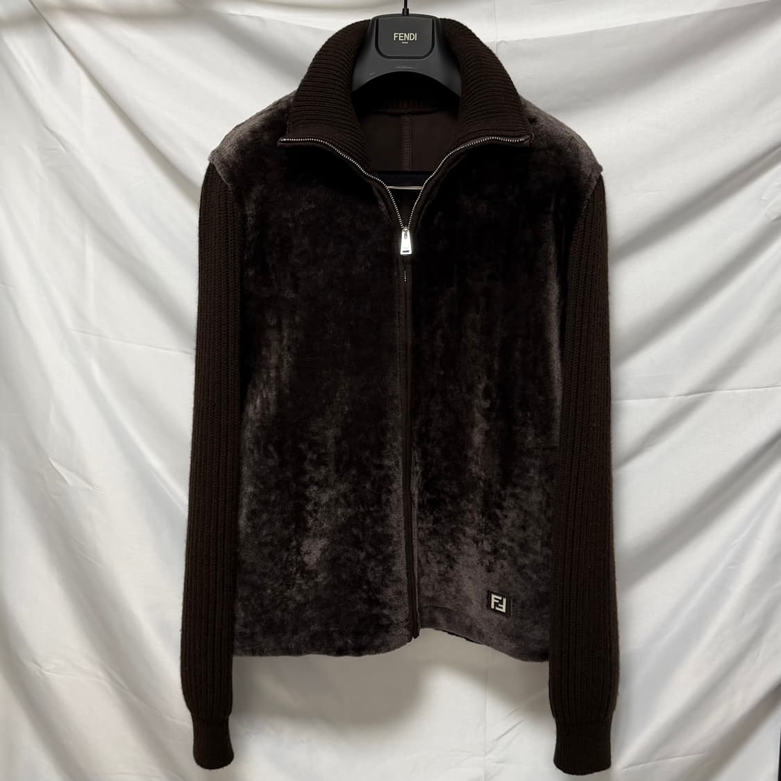 [미사용/48] 펜디 시어링 블루종 니트 집업 브라운 상품이미지1