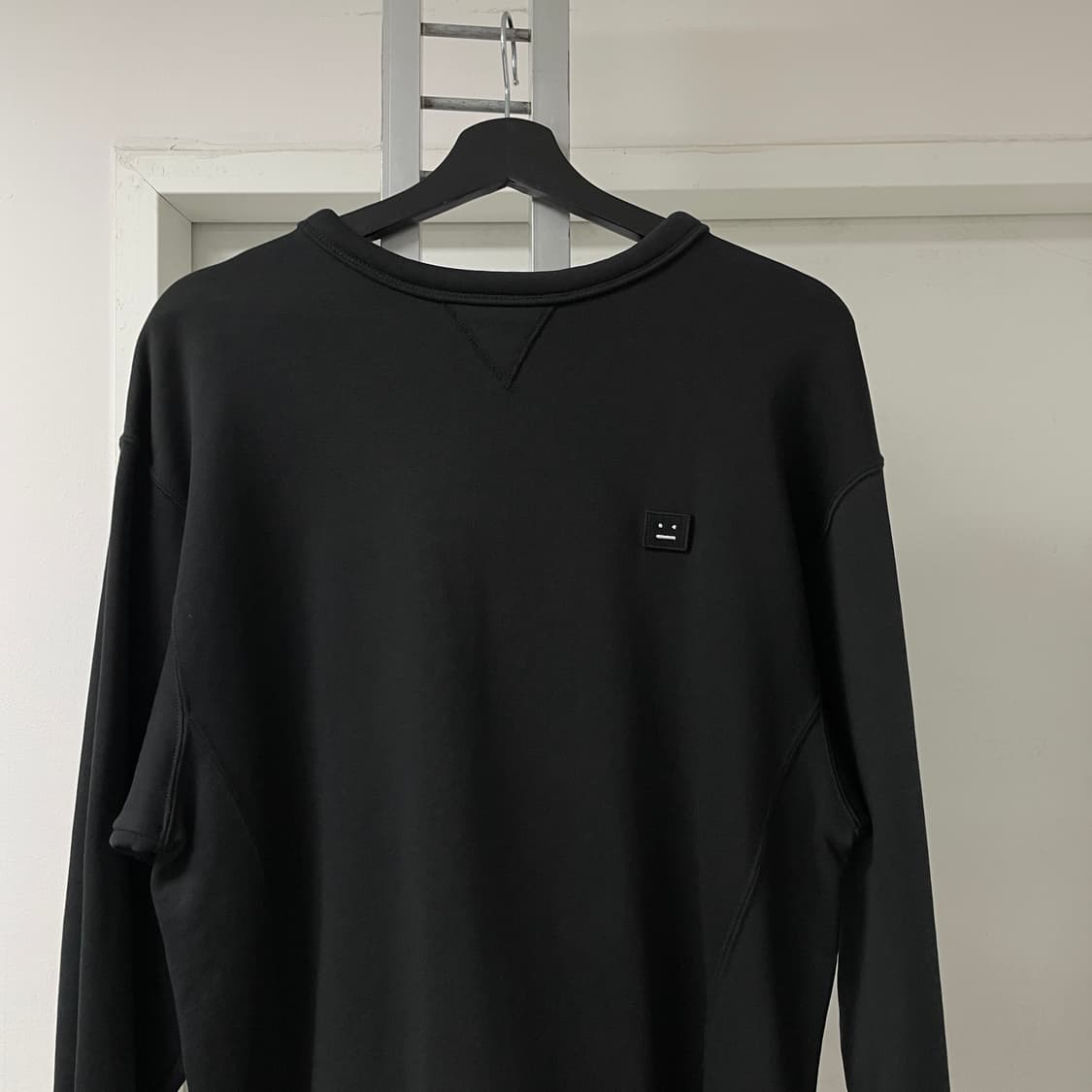 아크네스튜디오 블랙 맨투맨 XXS 상품이미지2