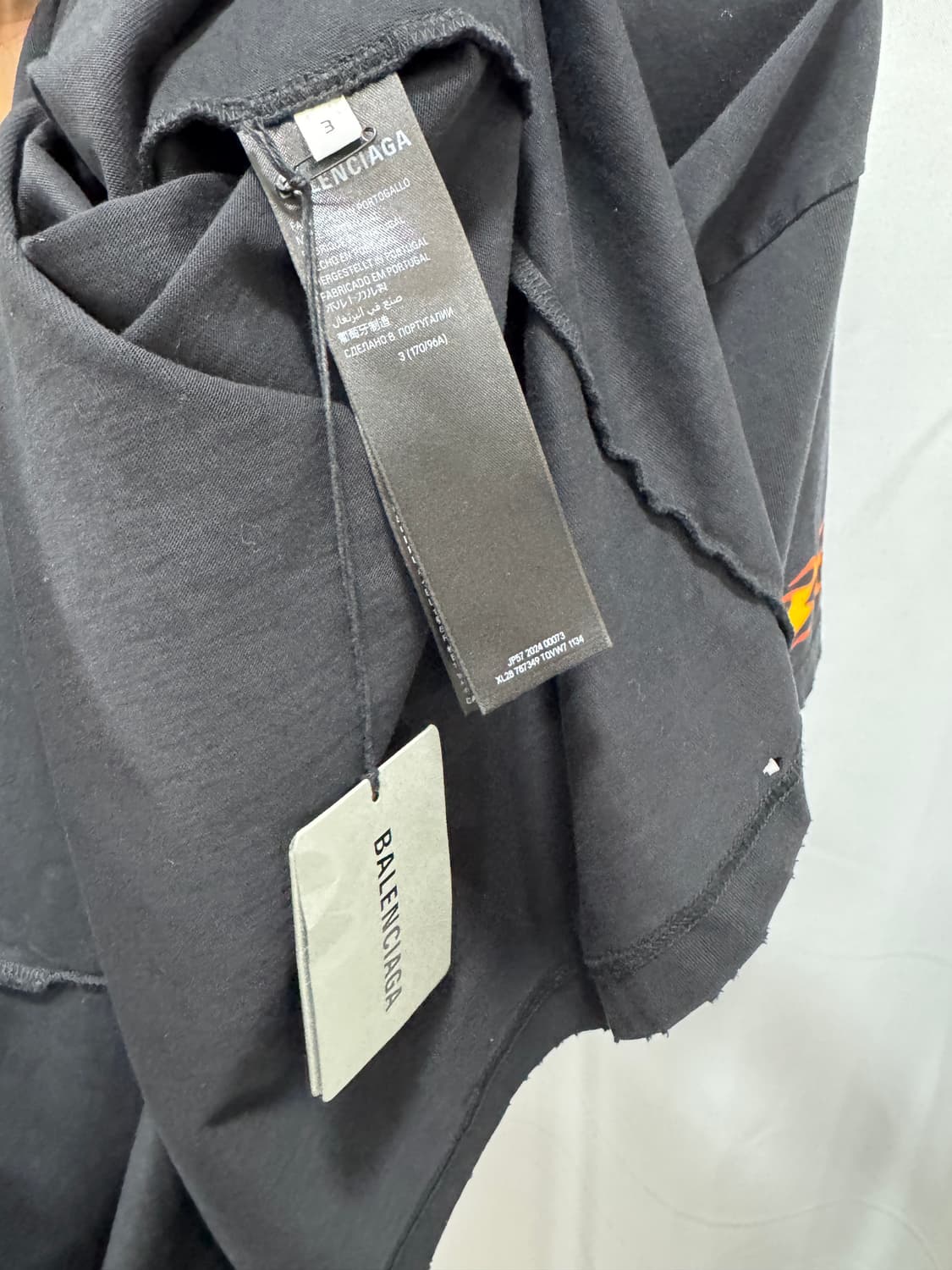 백화점판 발렌시아가 버닝 유니티 반팔  상품이미지3