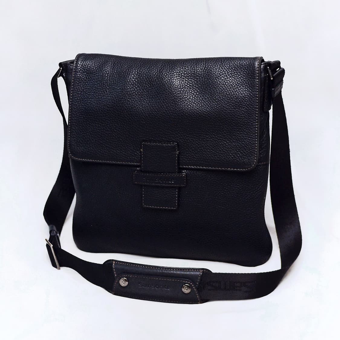 샘소나이트 테리 풀그레인 소프트레더 크로스바디 상품이미지1