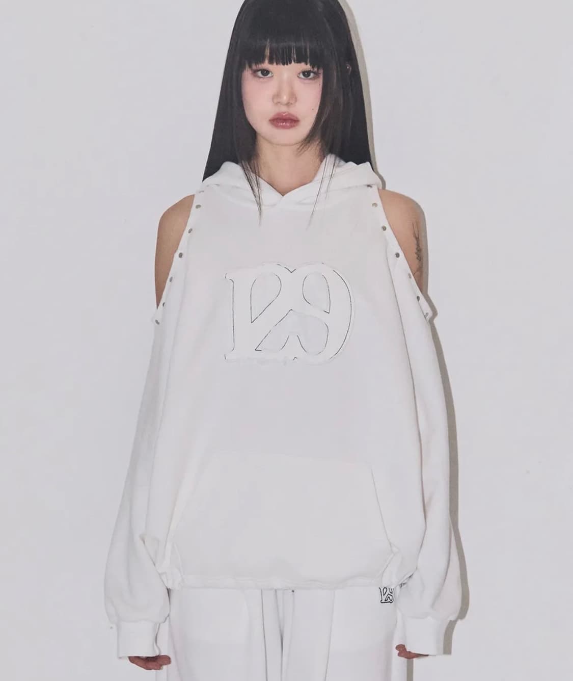 일리고 컷아웃 오버핏 후드티 상품이미지1