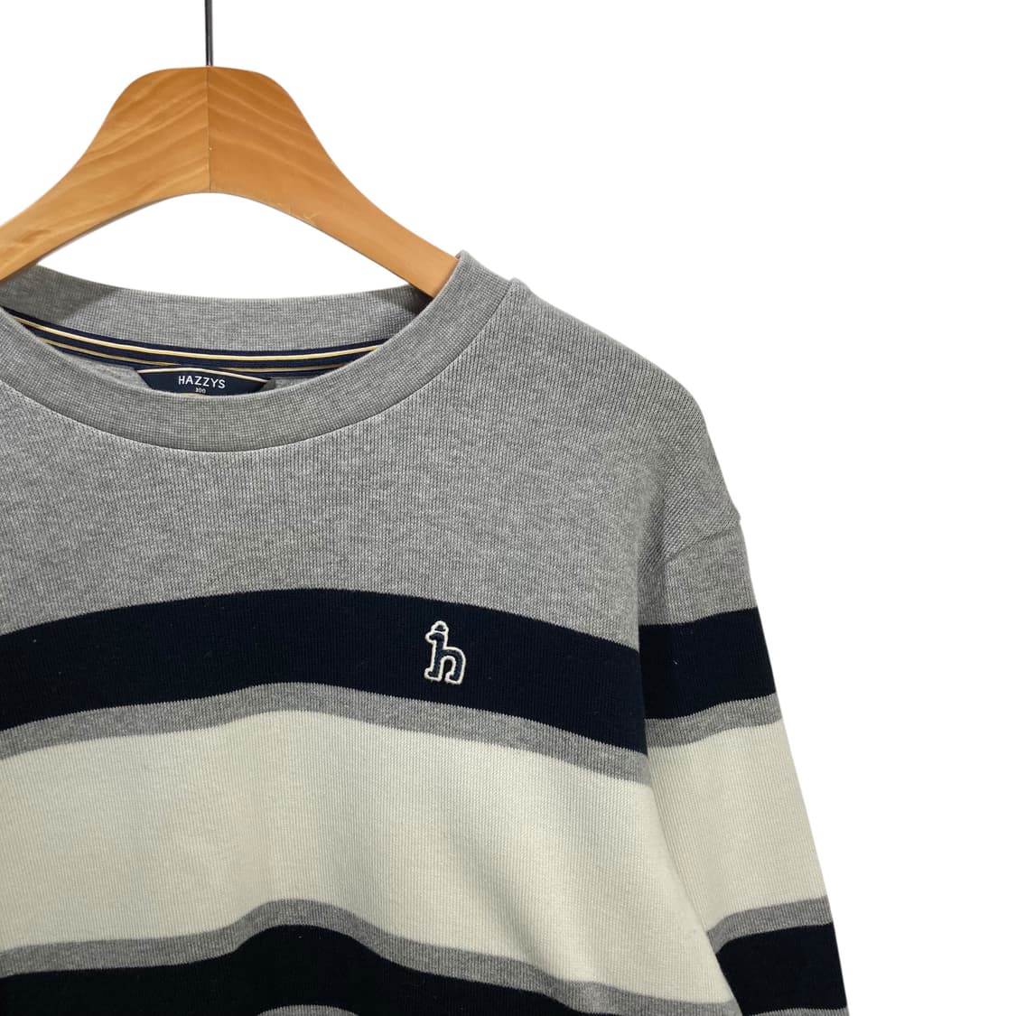 헤지스 배색 니트 상품이미지3