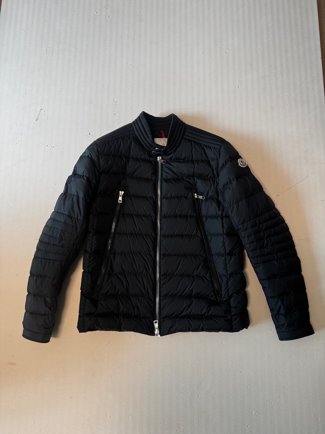 몽클레어(몽클레르) 아미오 5 사이즈 블랙 패딩 상품이미지1