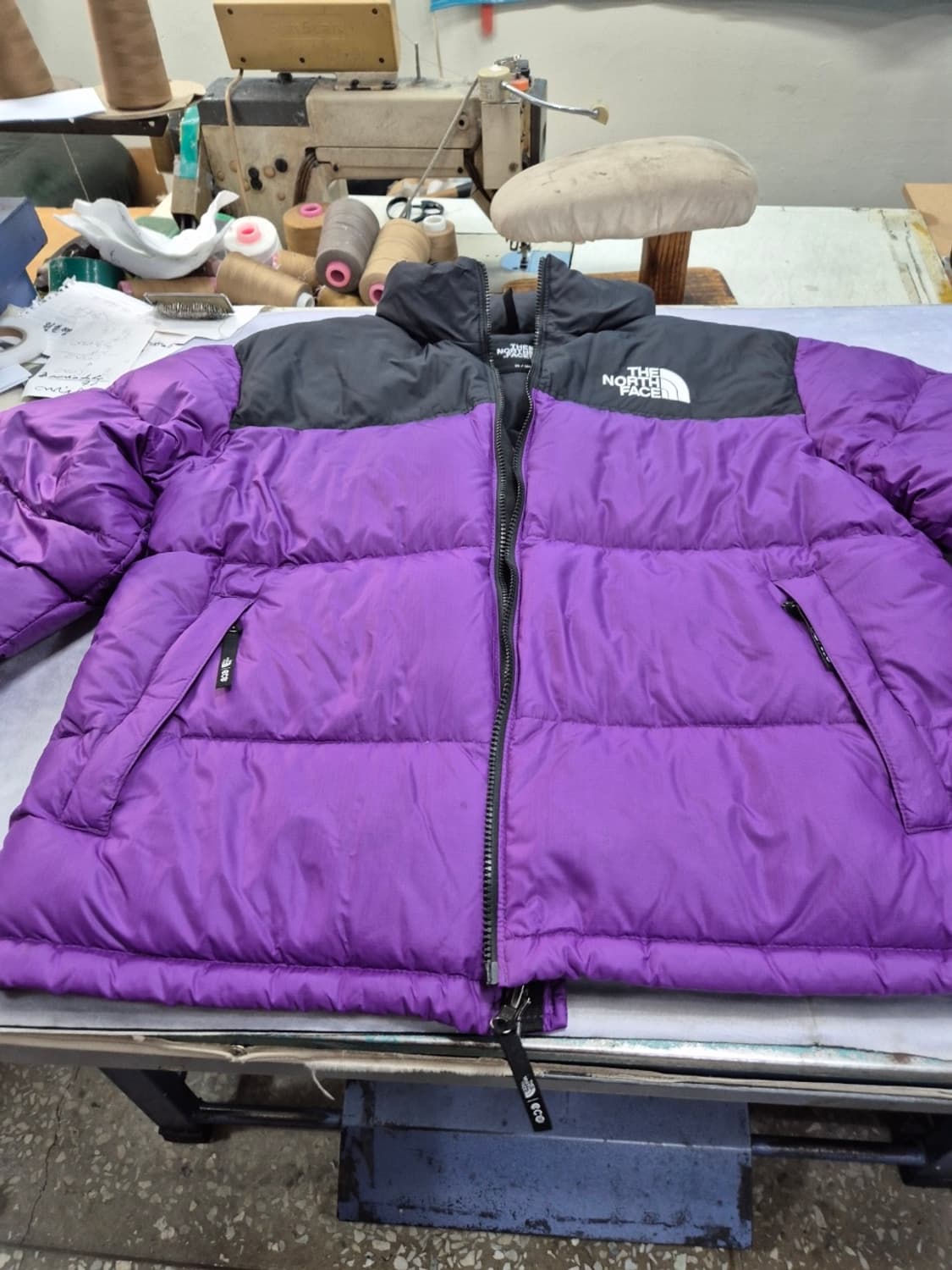 노스페이스 눕시 퍼플 패딩 상품이미지7