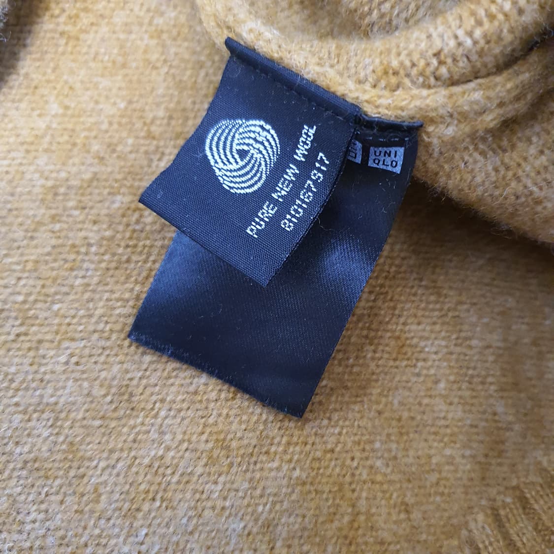 유니클로 울100 긴소매 니트 남자115~120 상품이미지5