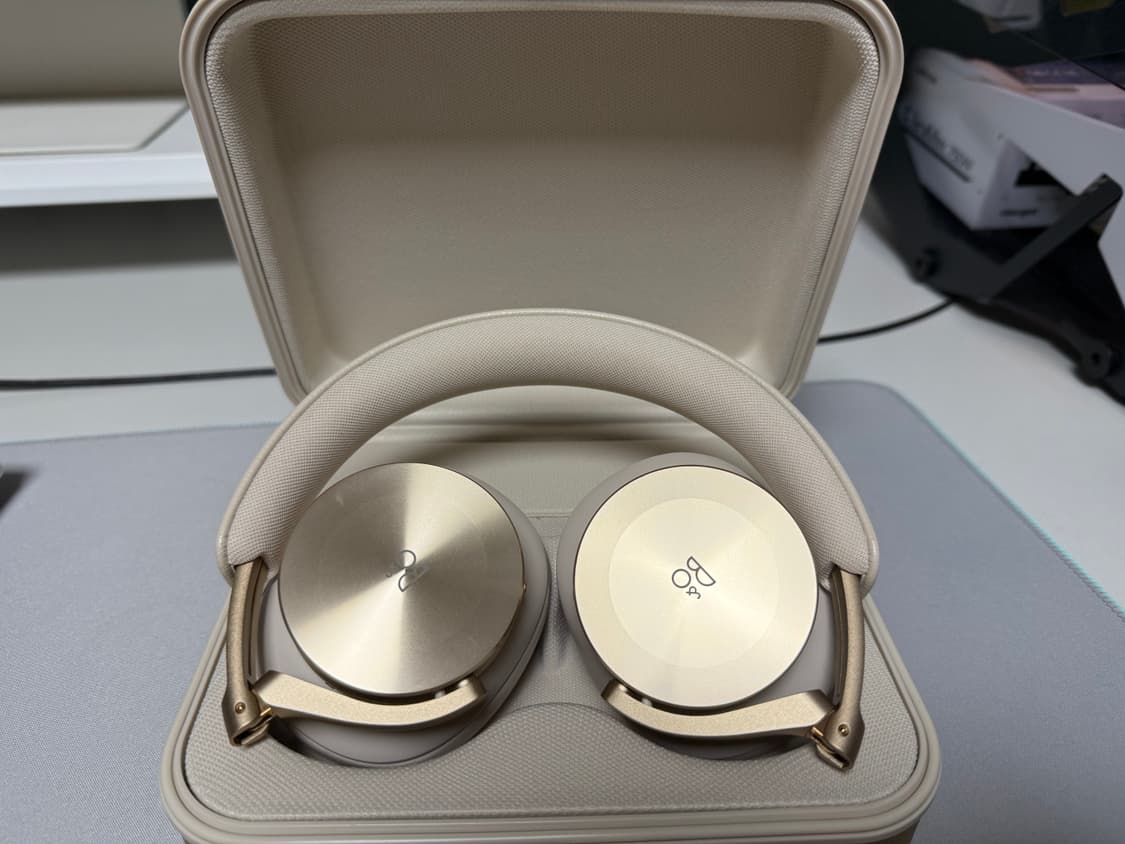 (B&O) 뱅앤올룹슨 h95 헤드폰 골드 색상 상품이미지6