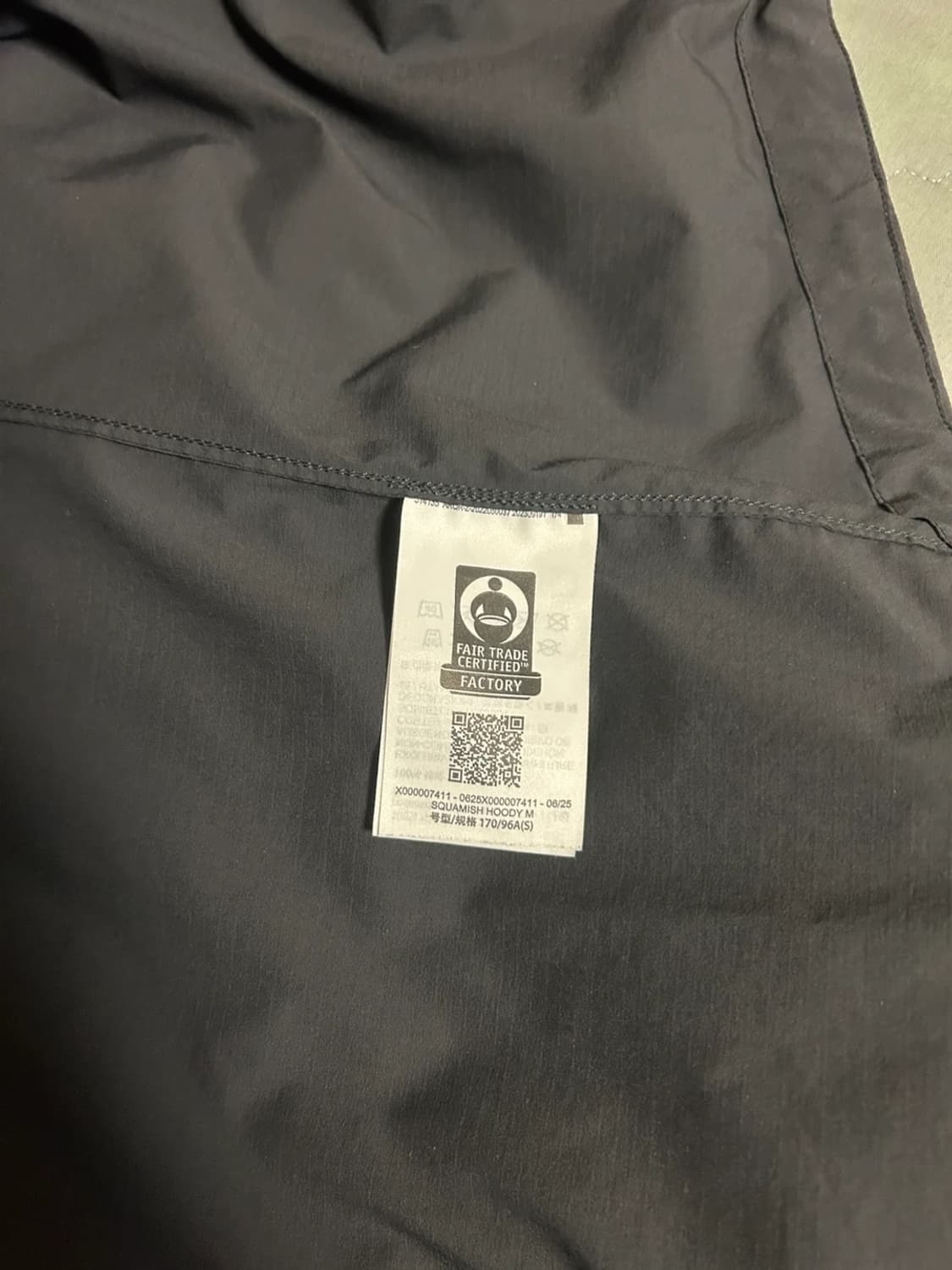 아크테릭스 바람막이 s 상품이미지5