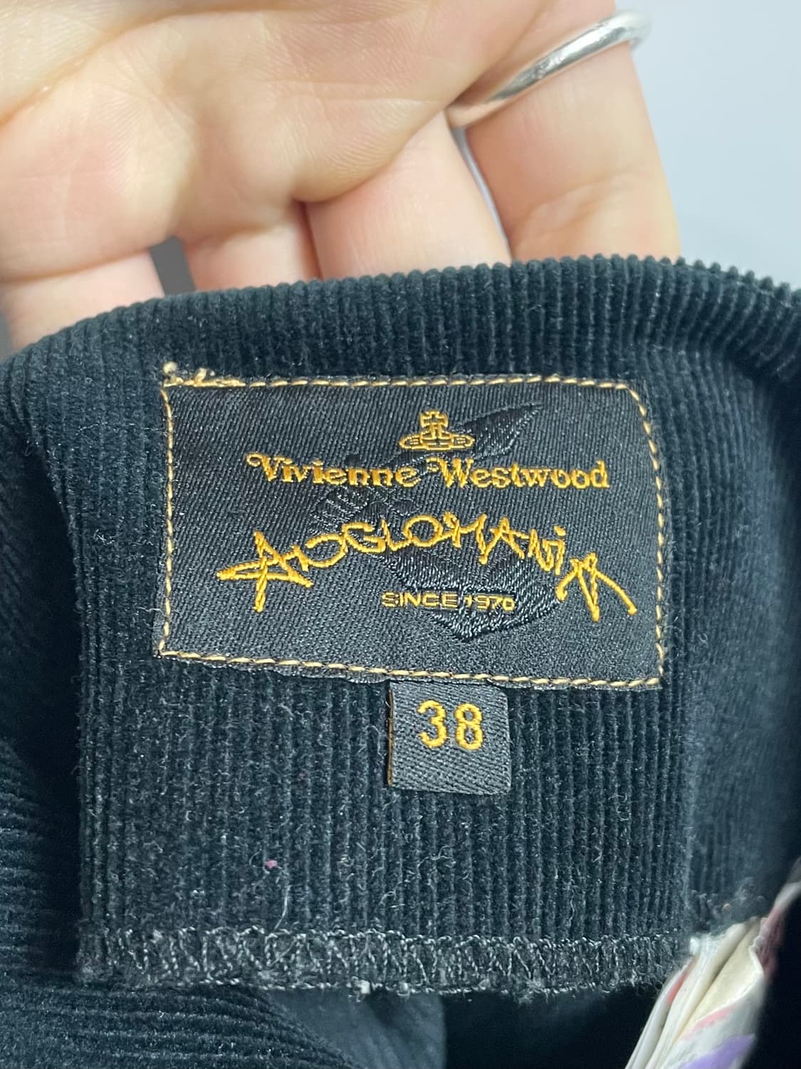 비비안웨스트우드 코듀로이 미디 스커트 (onp.02) 상품이미지4