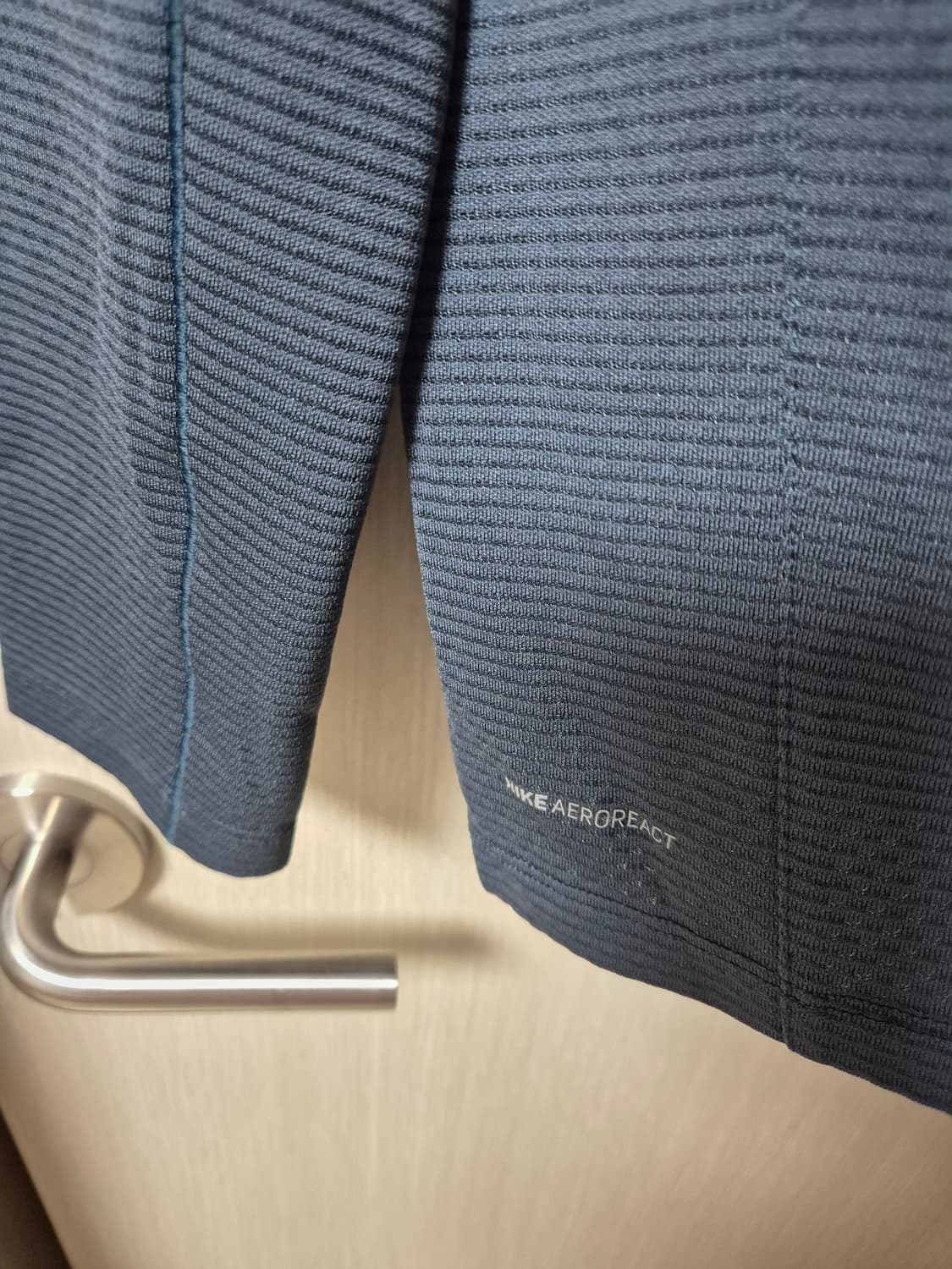 나이키 골프  에어로리액트 하프 집 풀오버 반집업 M 상품이미지6