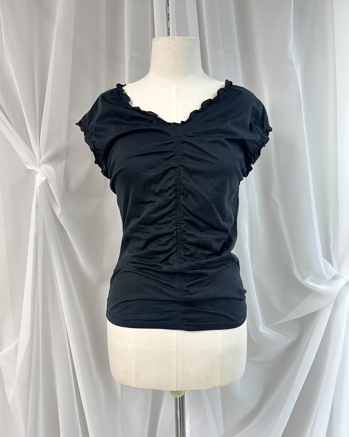 associer debois shirring slim top 상품이미지1