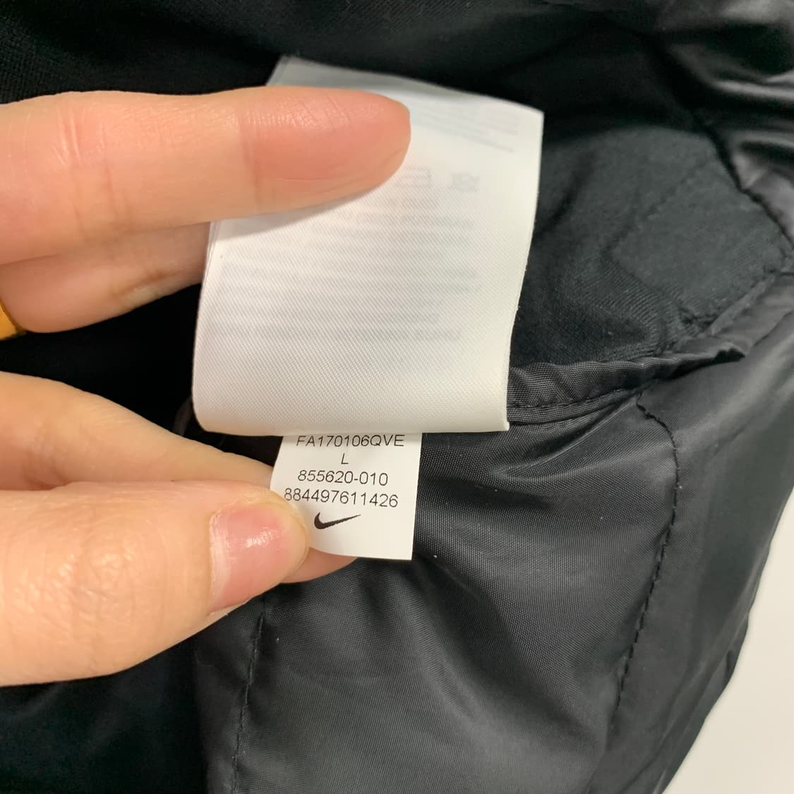나이키 에어로로프트 블랙 하프 경량 패딩 상품이미지7