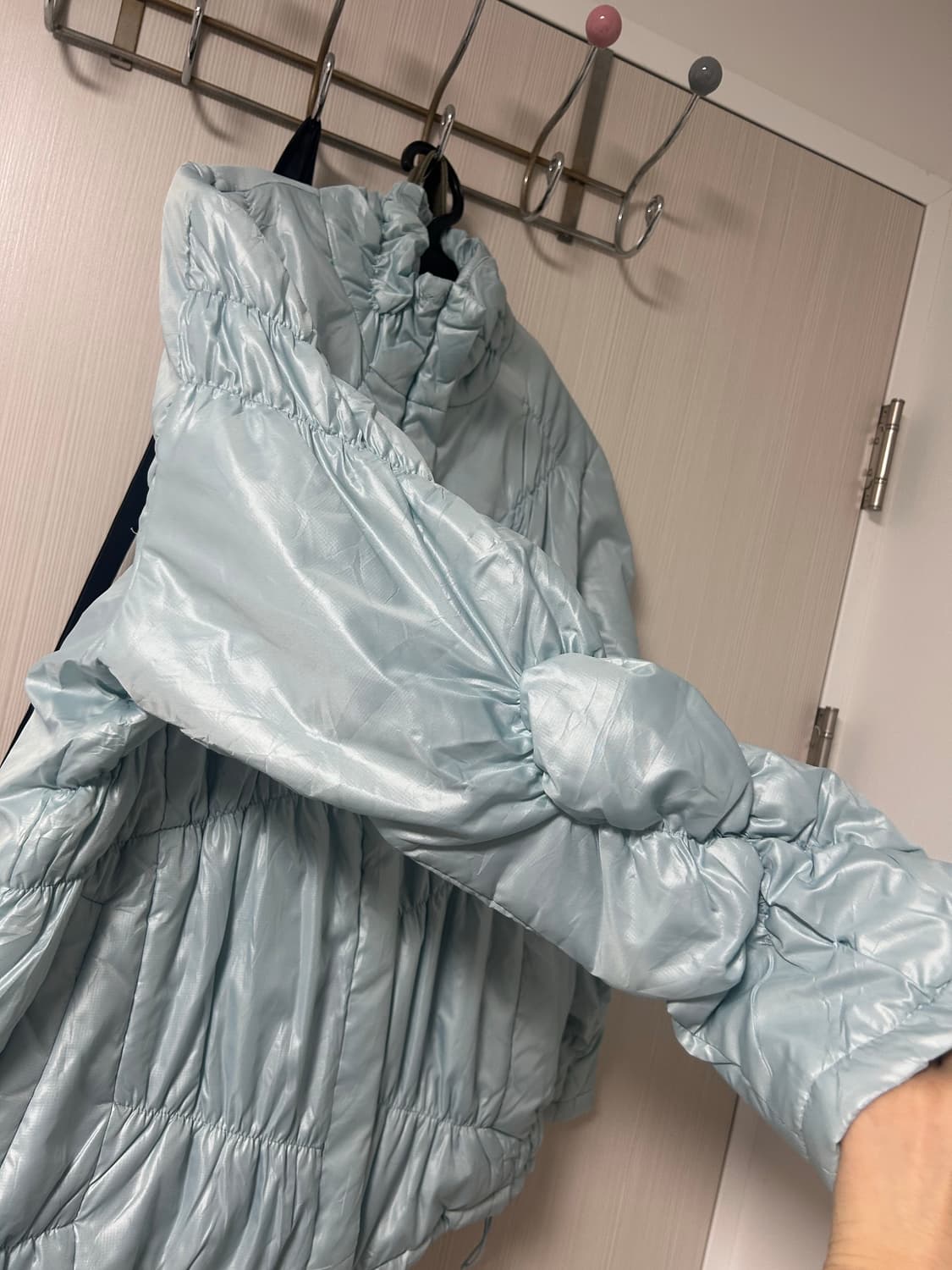 셔링 경량 패딩 상품이미지3