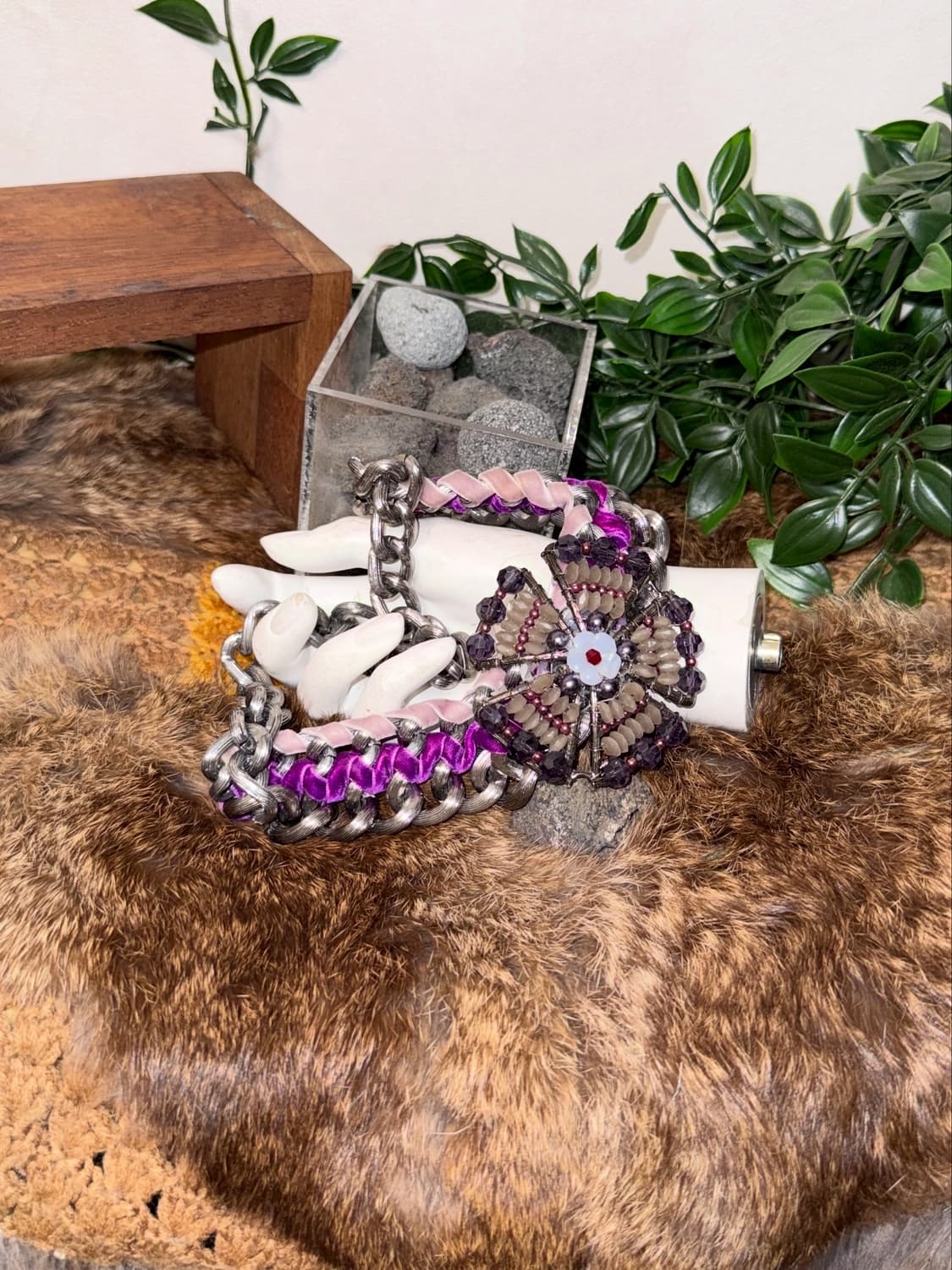 Purple oriental beads flower chain 초커 상품이미지1