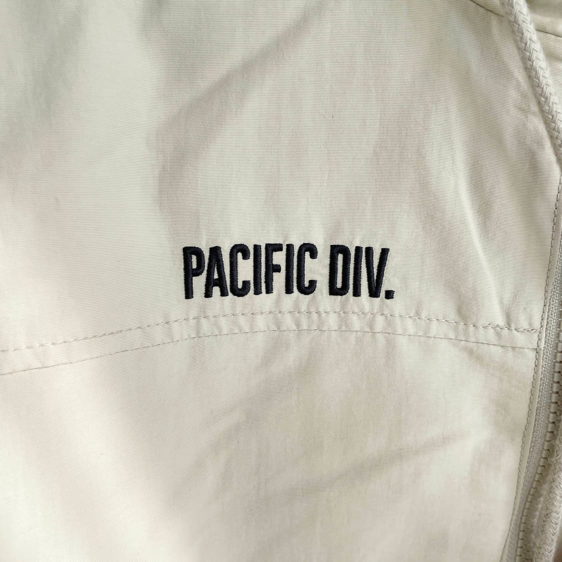 D2 NBA GSW 에코 플리스 하이브리드 패딩 아노락 M사이즈 상품이미지5