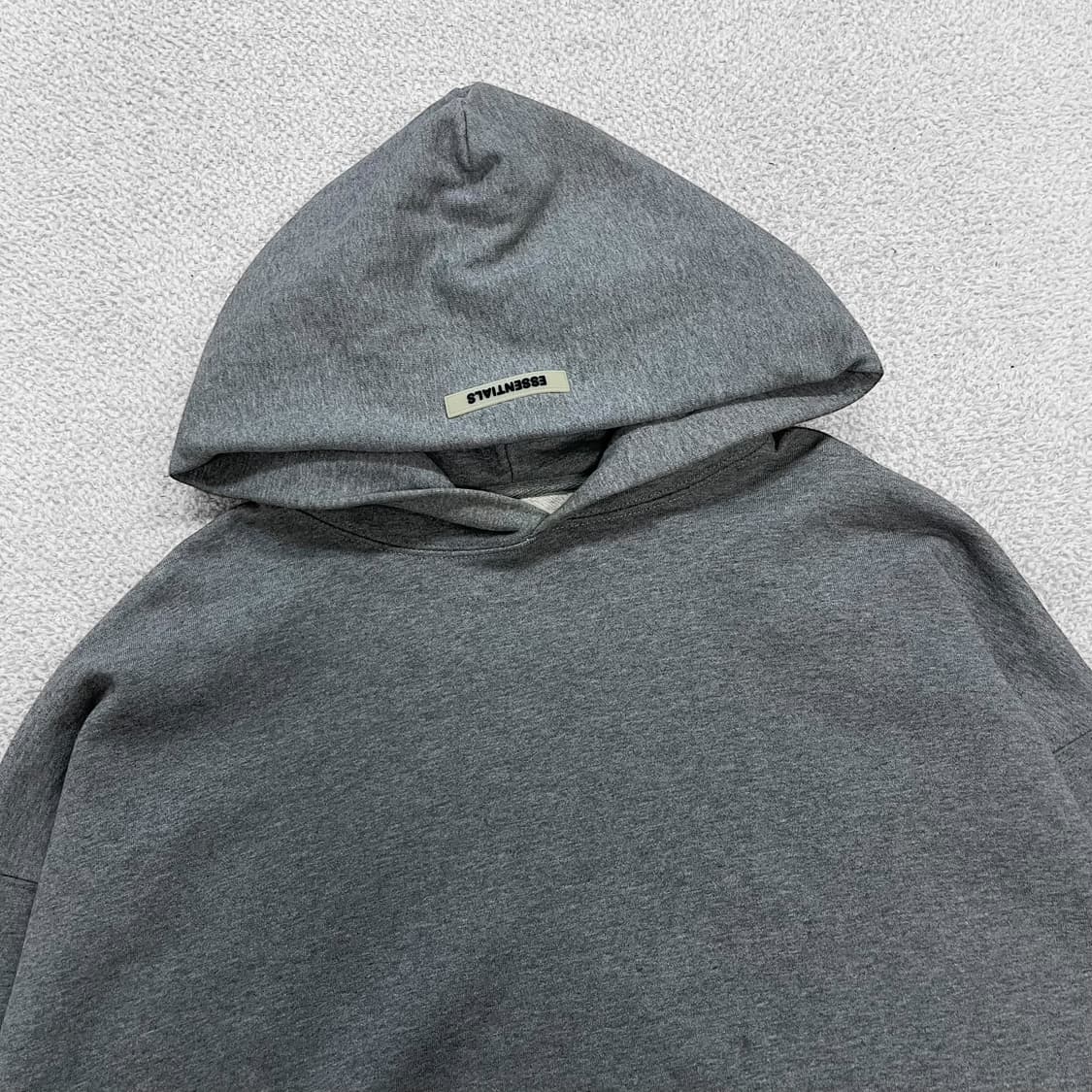 에센셜 피어오브갓 백 로고 리플렉티브 후드티 그레이 상품이미지4