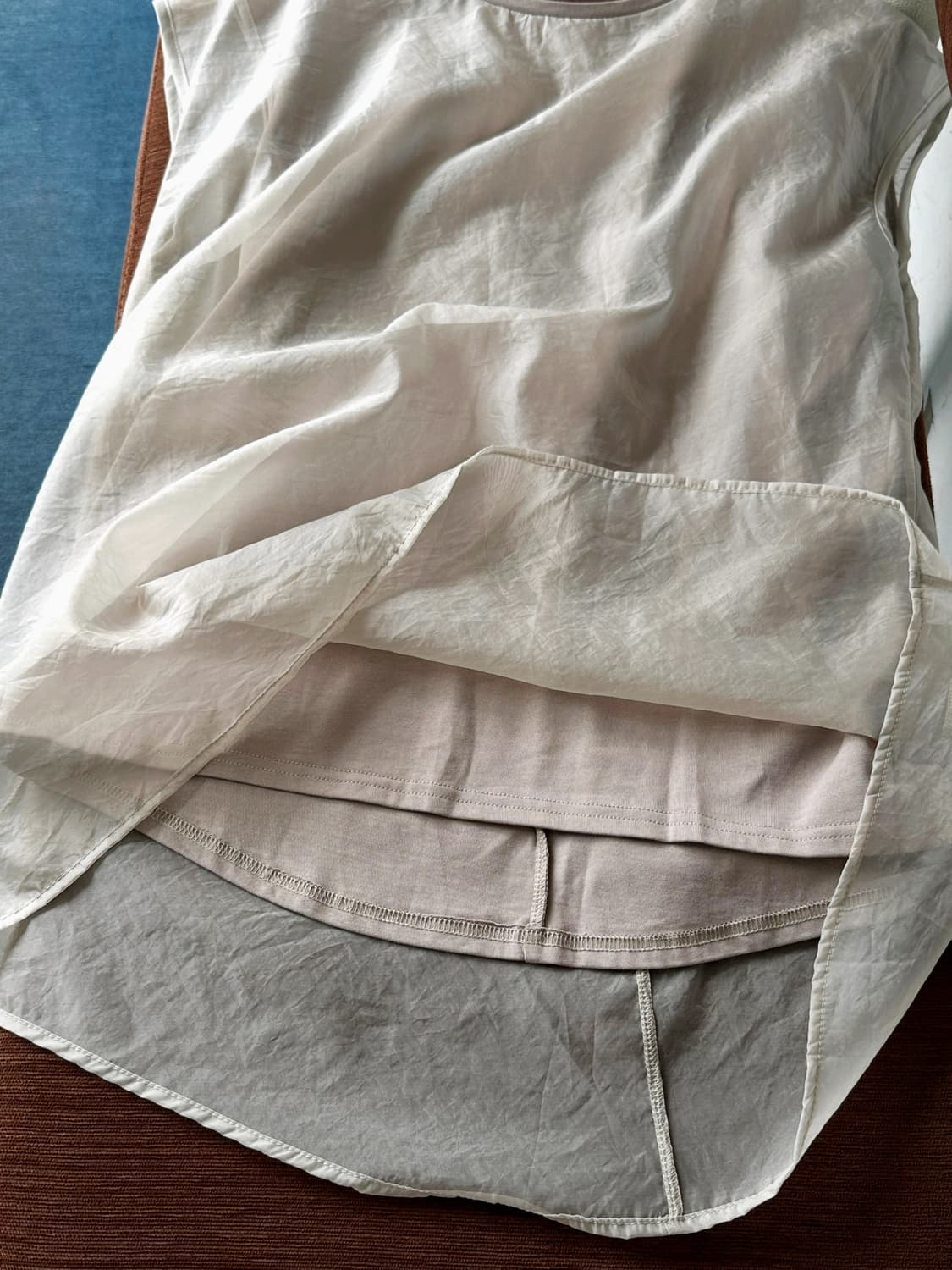 Fake layered design sleeveles top 상품이미지5