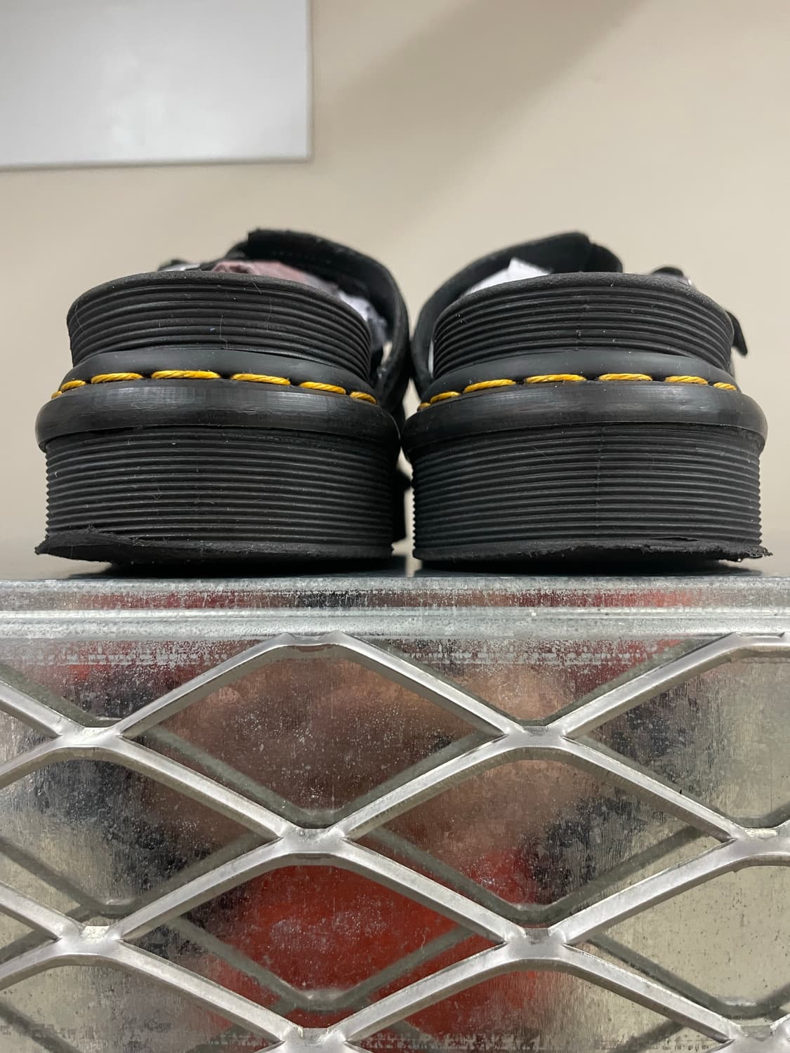 닥터마틴 마일즈 샌들 블랙 uk8 (gr-4448) 상품이미지10