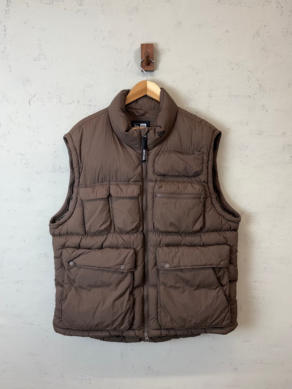 뉴에라 아웃도어 2IN1 푸퍼 다운 자켓 브라운 상품이미지2