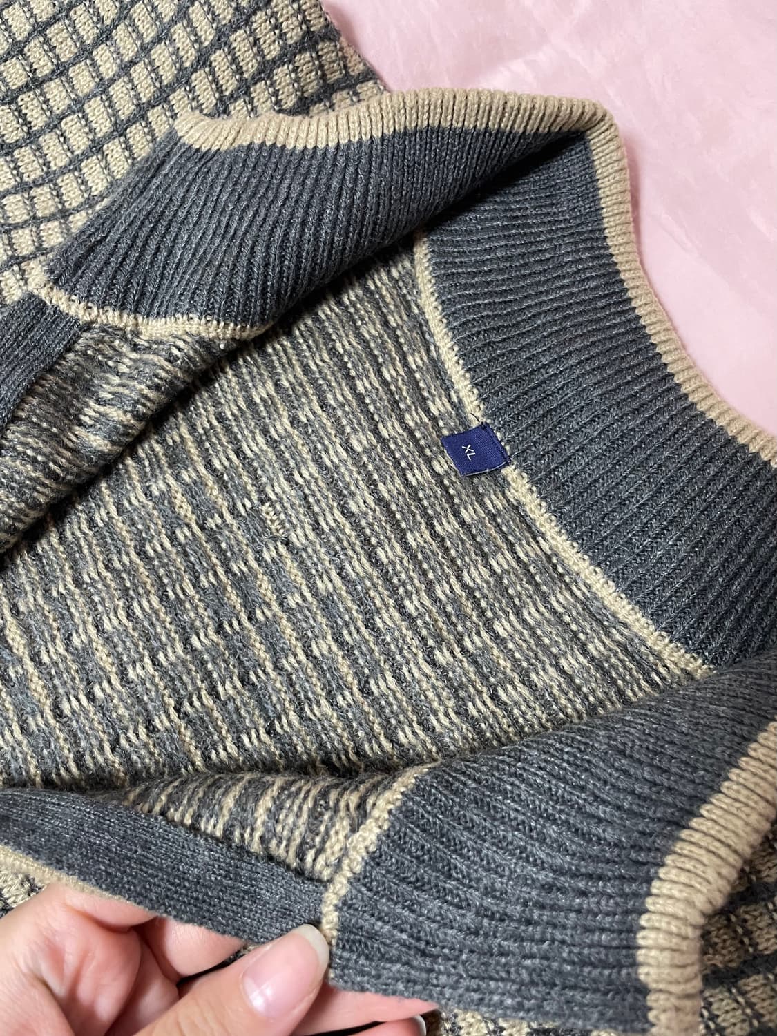 베이지 체크 니트 상품이미지3