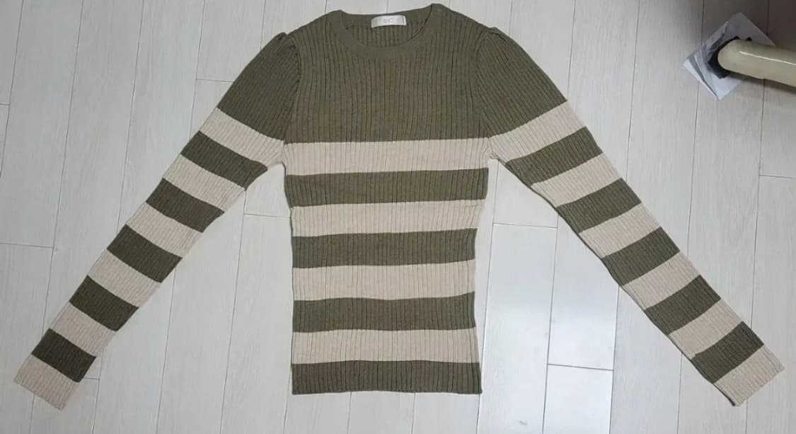 급처새상품!ENC이엔씨 어깨셔링 스트라이프니트티셔츠 레니본st오즈세컨st 상품이미지3