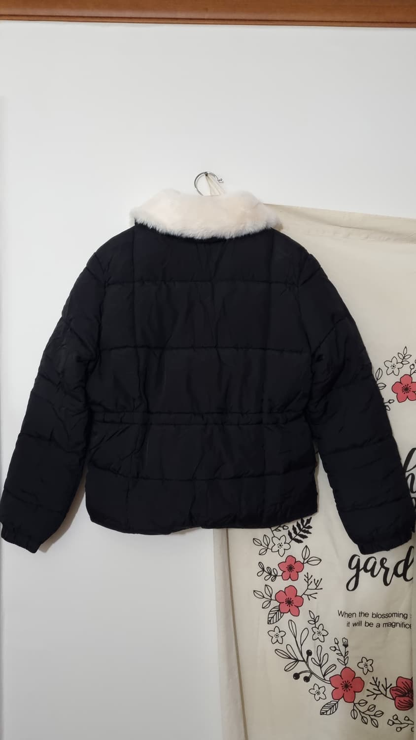 23FW on&on 퍼카라 패딩 숏 점퍼 55 상품이미지5