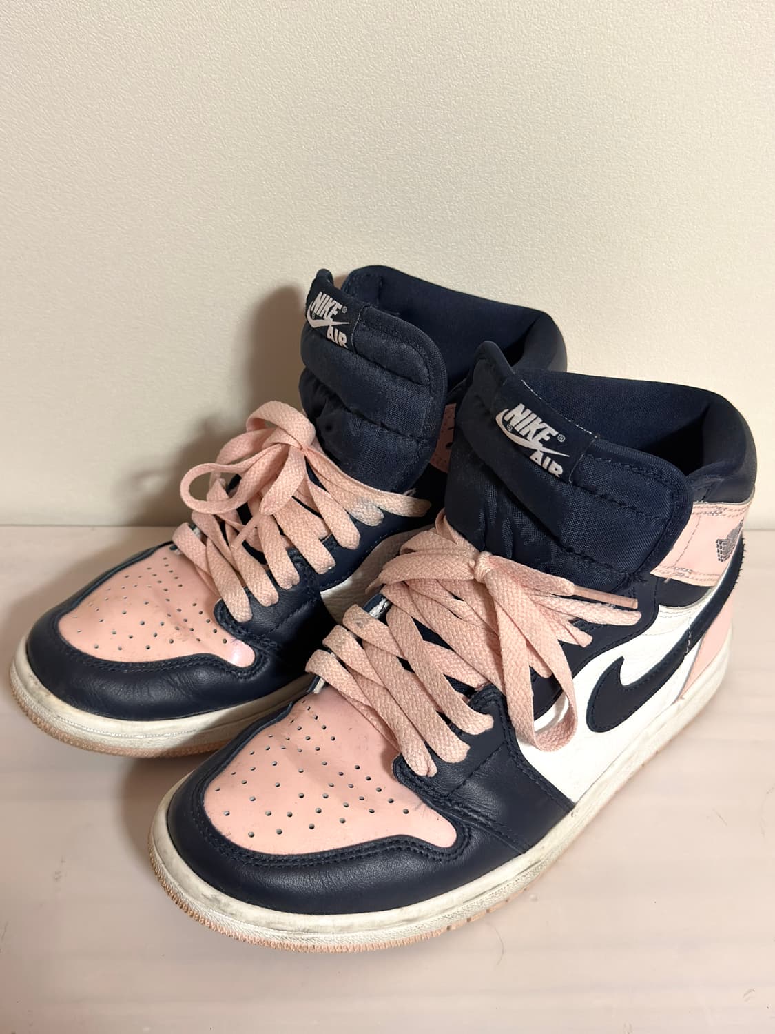 나이키 에어 조던 1 하이 OG 애트모스피어 235 상품이미지2