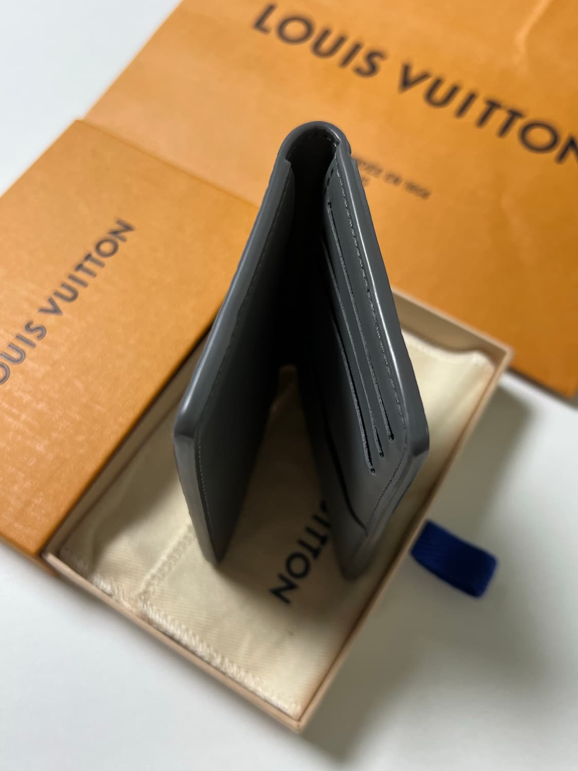 [정품] 신형 / 루이비통 모노그램 쉐도우 오거나이저 그레이 상품이미지6