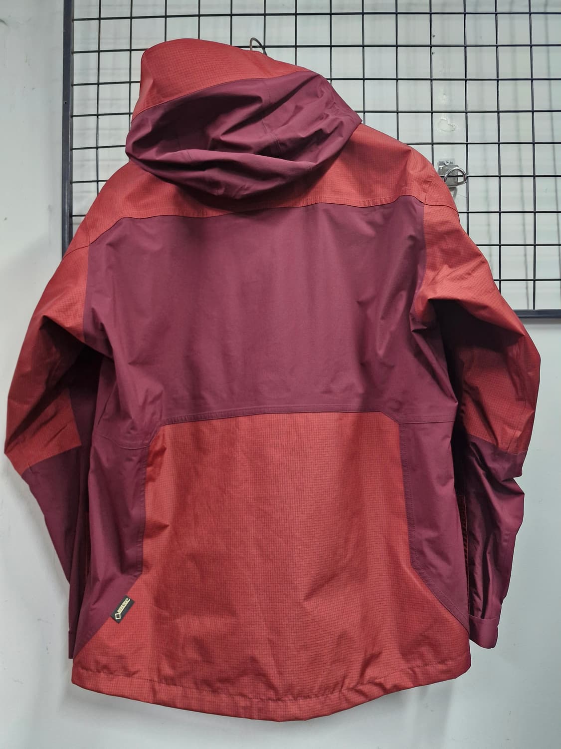 100L 블랙야크 저스트 고어텍스 후드 자켓. 상품이미지6