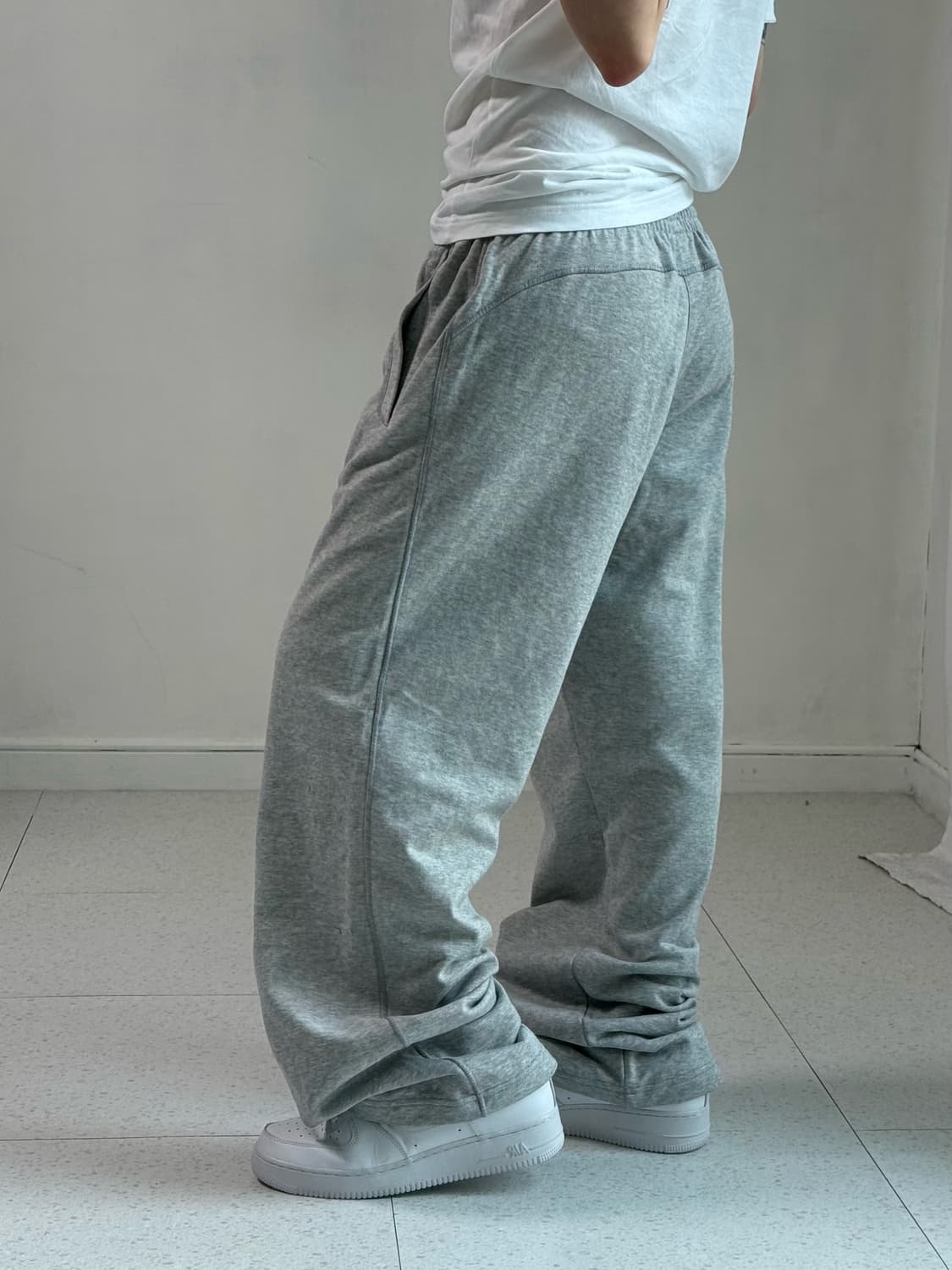 아디다스 그레이 스웻팬츠 상품이미지3