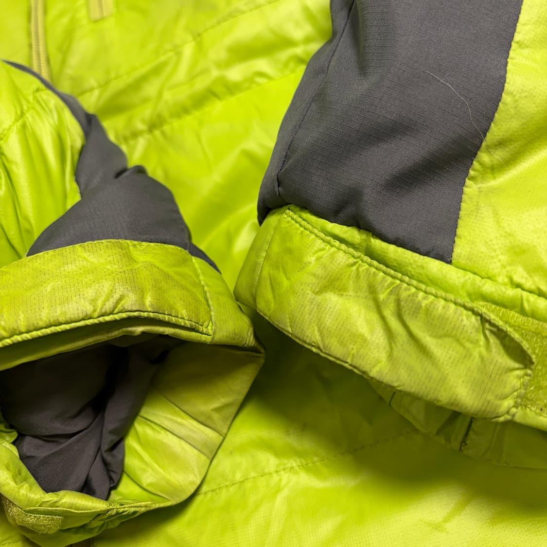 마무트 그린 800필 구스다운 패딩 상품이미지7