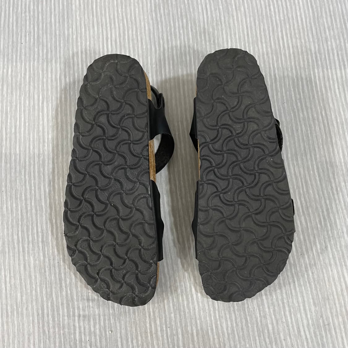 837) 버켄스탁 리오 샌들 240mm 상품이미지7