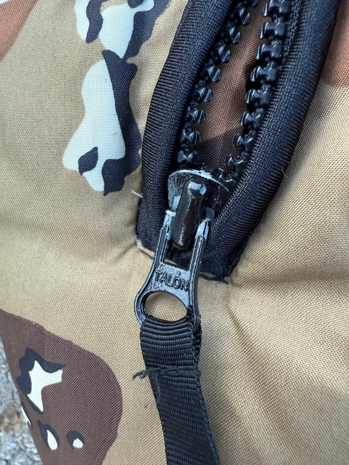 PARALYSED 초코칩 데저트 카모 플라쥬 조끼 패딩 베스트 상품이미지6