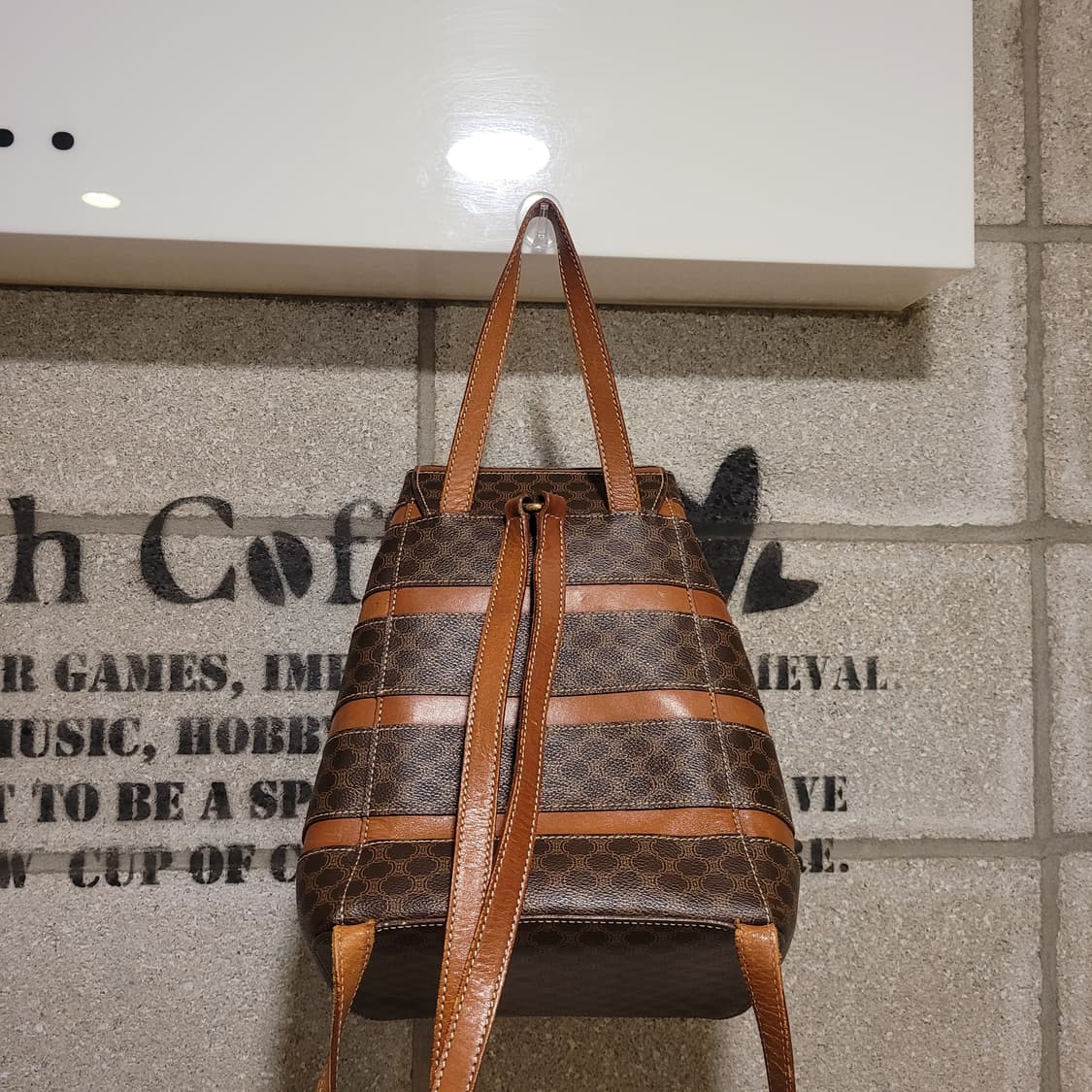 셀린느 마카담 블라종 백팩 상품이미지2