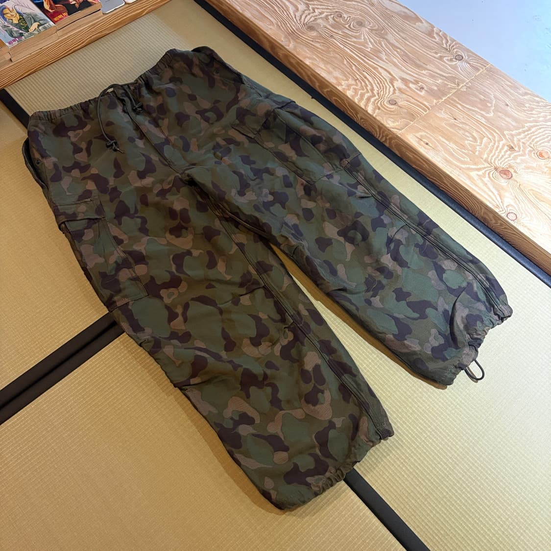 빔즈 플러스 카모 카고팬츠 상품이미지1