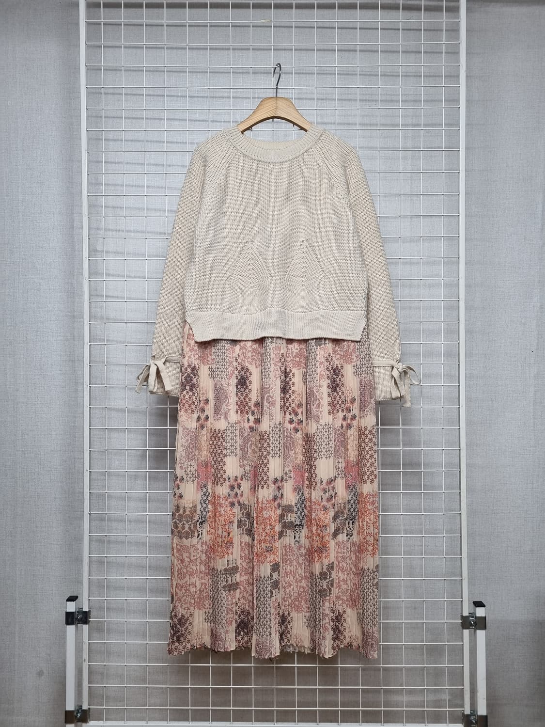 (택포) 써스데이아일랜드 플리츠 니트원피스 상품이미지1