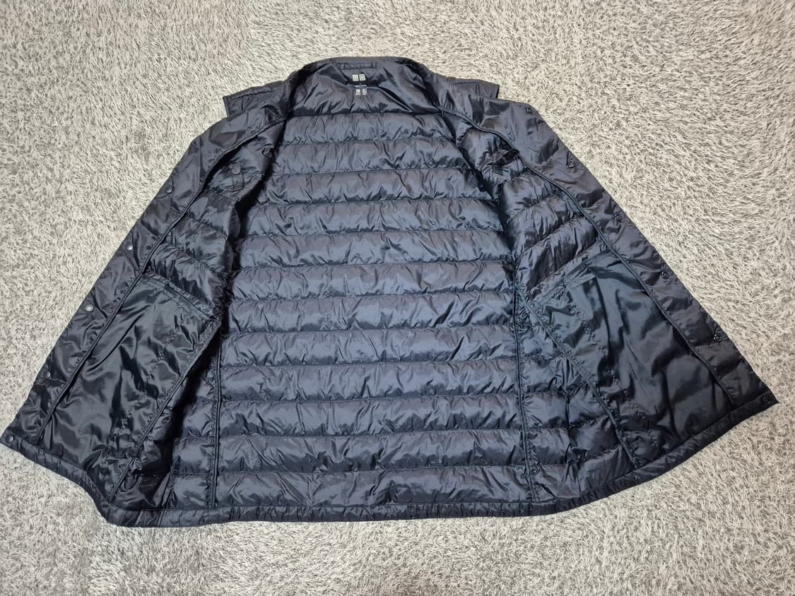 유니클로 남성 경량 다운 패딩 조끼 L 상품이미지6