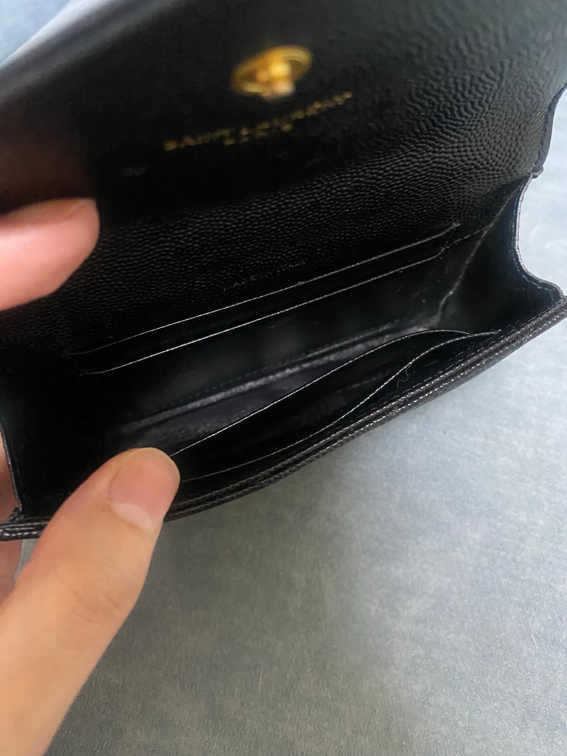 입생로랑 반지갑 상품이미지6