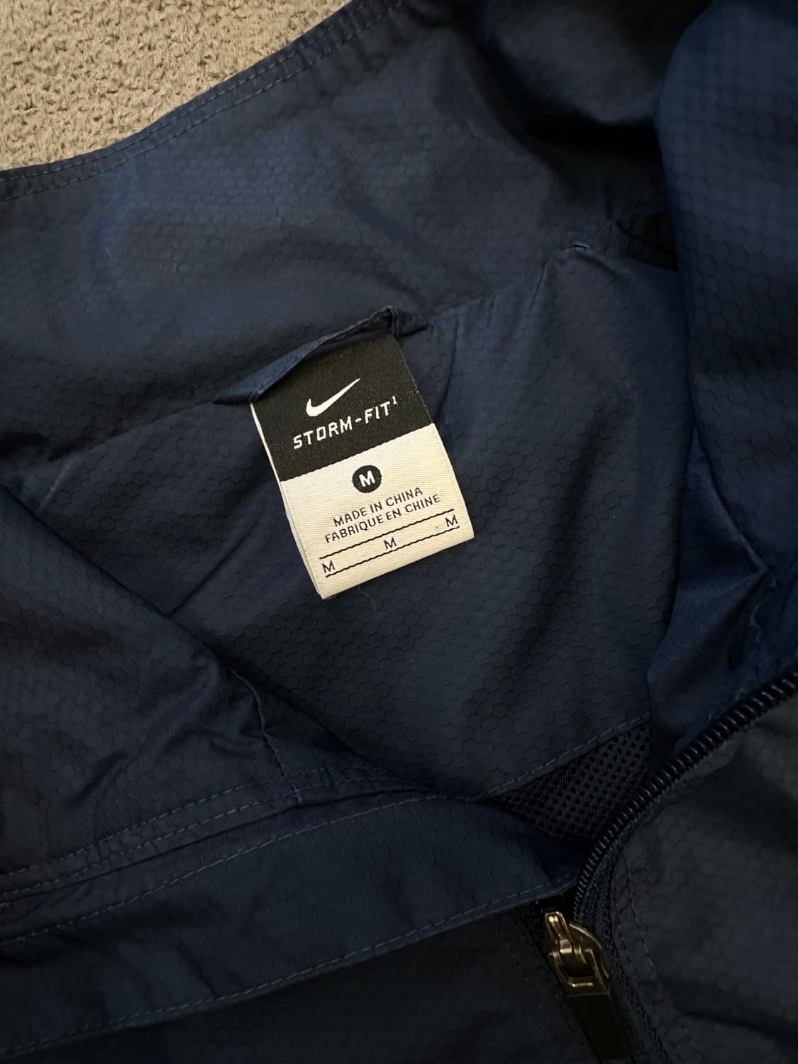 나이키 올드스쿨 스톰핏 토탈90 바람막이 처분  상품이미지5